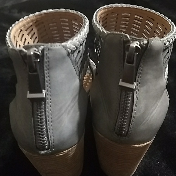 Report Stack Heels - Picture 5 of 7